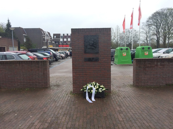 Hannie met bloemen