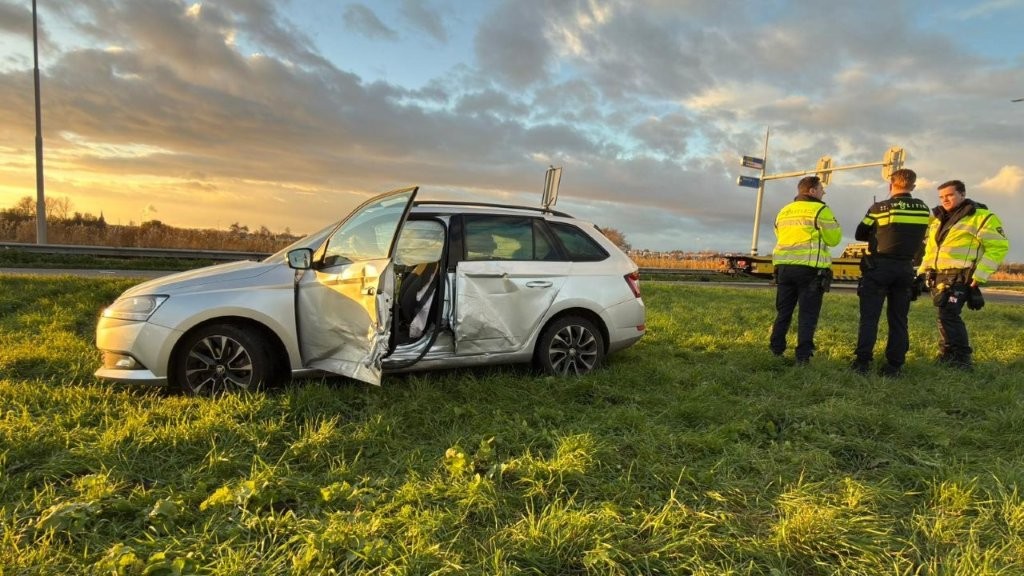 Ongeluk N246 bij Westzaan zorgt voor file