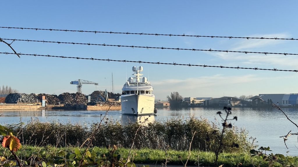 Zomaar een Zaans Minuutje: Glans en gruis ??