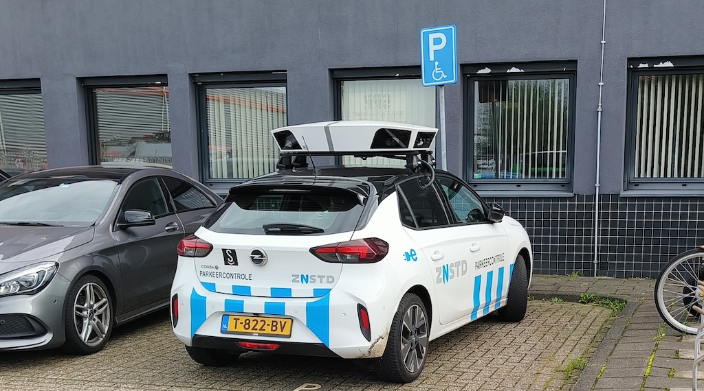 Wie controleert de controleur?