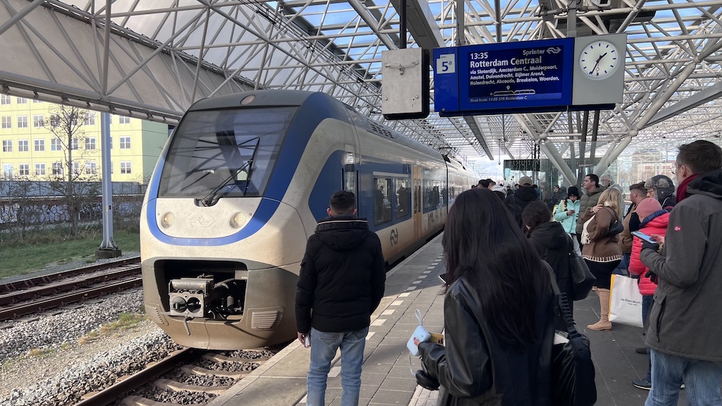 Nieuwe dienstregeling NS: meer treinen in het weekend