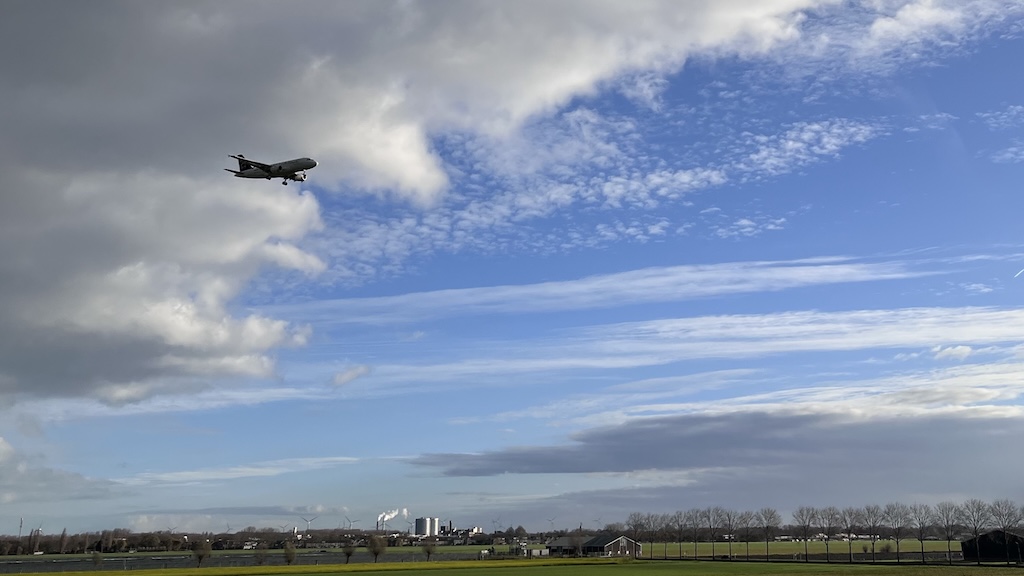 Schiphol sluit ‘gebruiksjaar 2025’ af met 477.058 vluchten