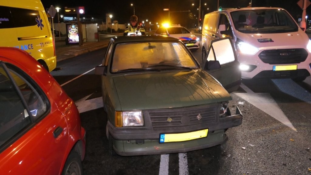 Bestuurder onder invloed veroorzaakt nachtelijk ongeluk in Zaandam