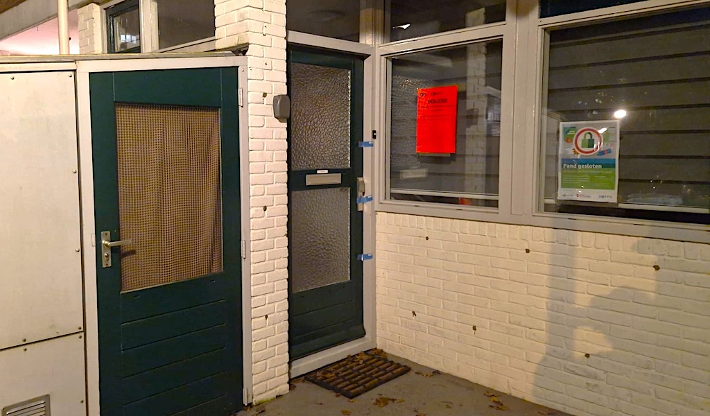 Prostitutiepand Linnaeusstraat in Zaandam drie maanden dicht