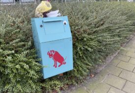 zakken-op-poepbak-dec-2025-M.-Kors