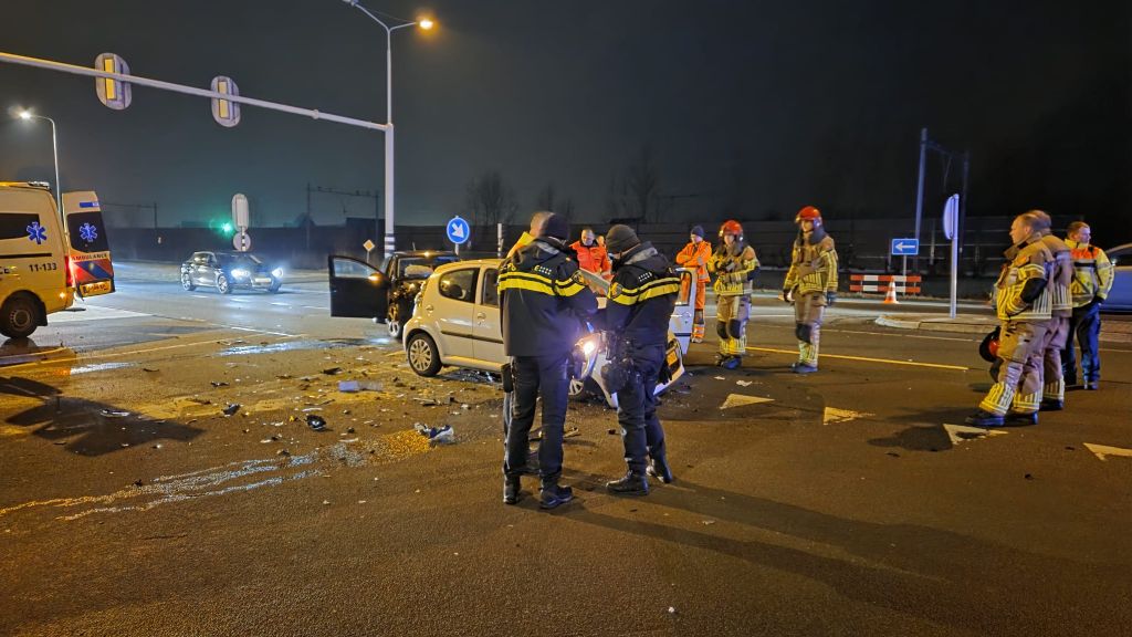 Forse schade en gewonde bij ongeluk N203 in Krommenie