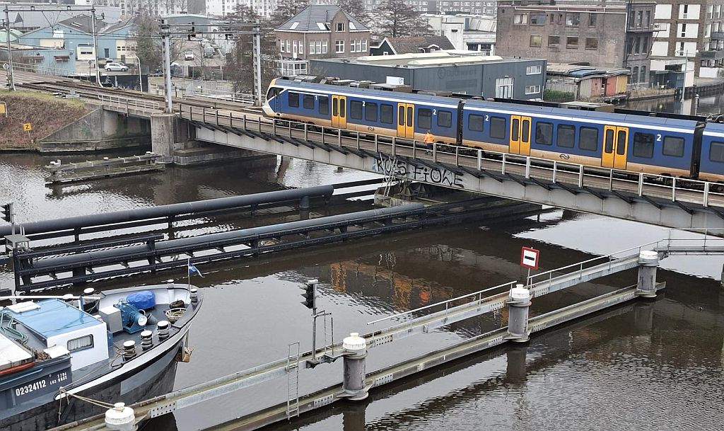 Weer oponthoud voor treinen door spoorbrug