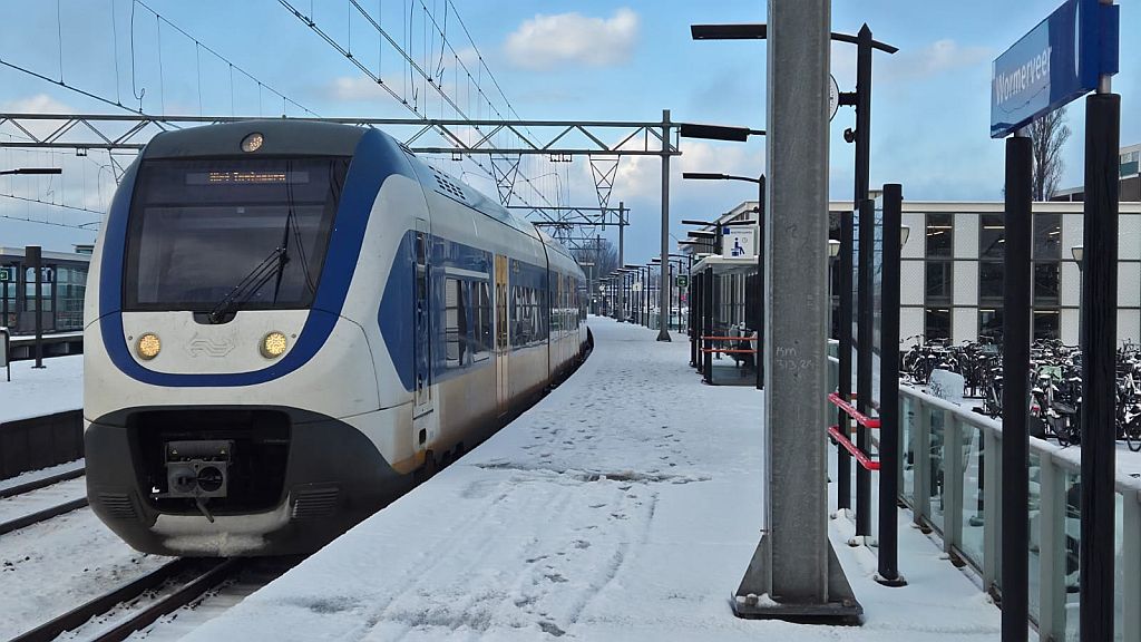 Treinverkeer in de problemen door winterweer