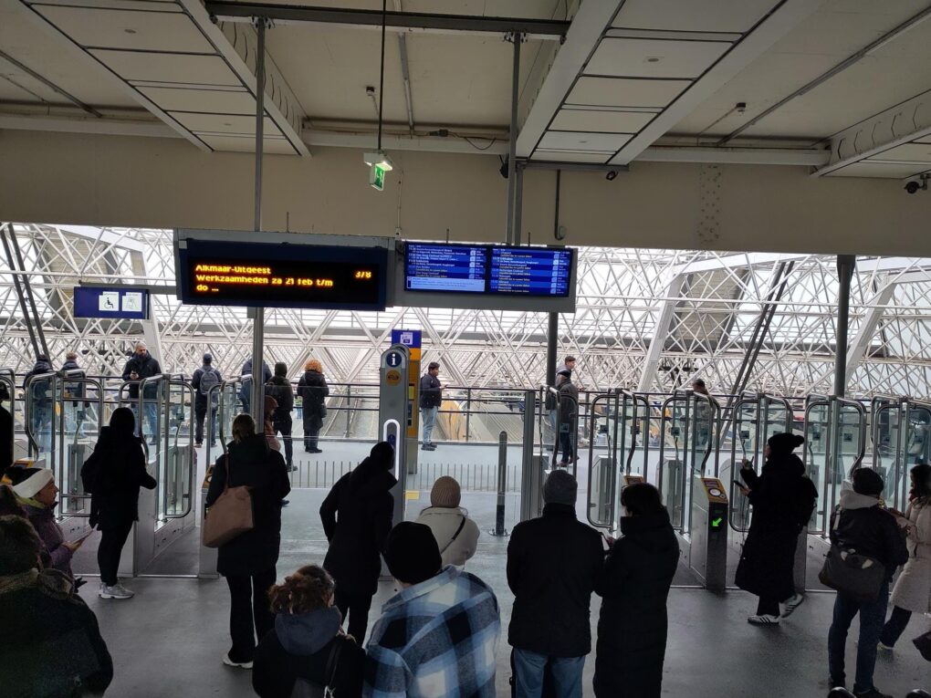 NS valt stil door stroomstoring