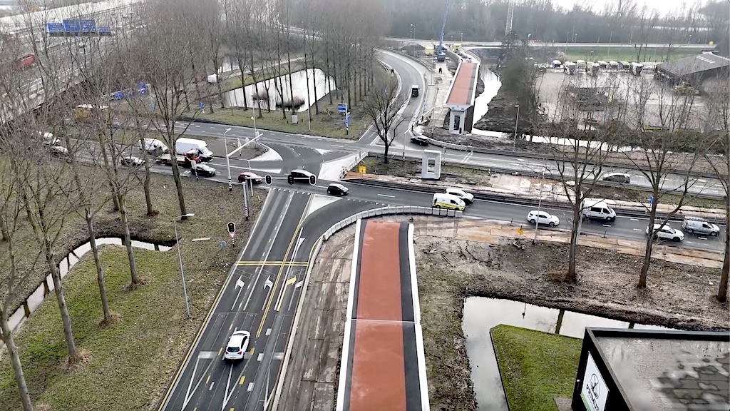 Vliegen over de fietsbrug… ??
