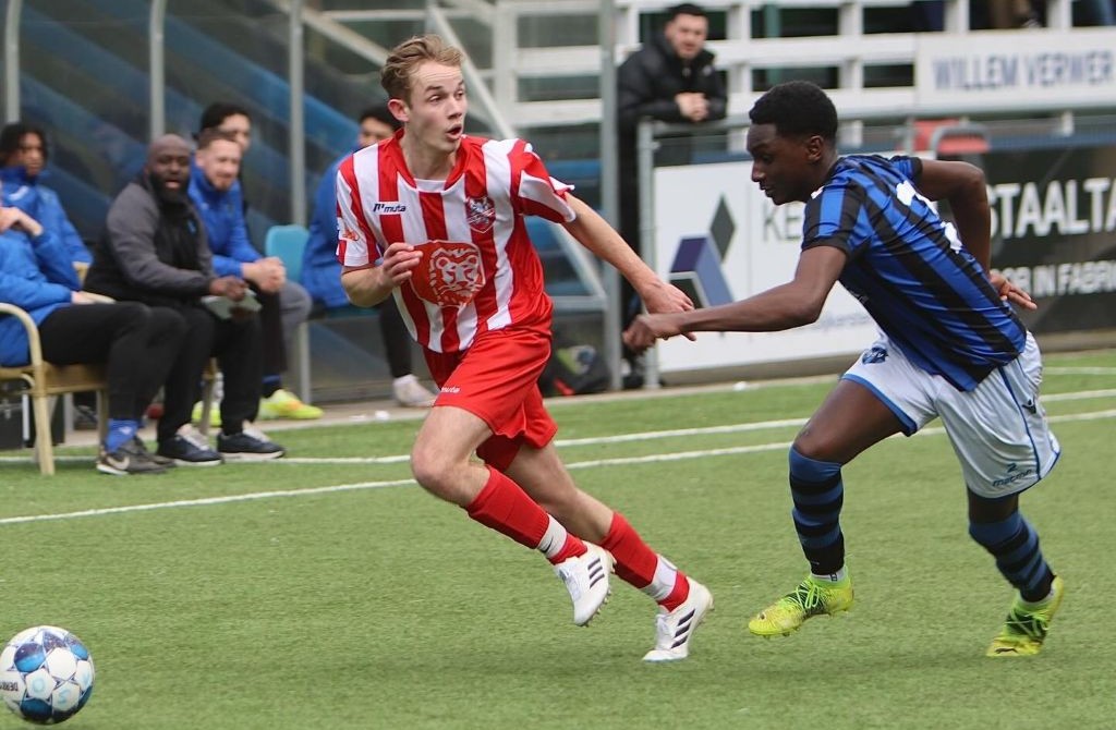 Voetbal: belangrijke zeges KFC en vv Assendelft ??