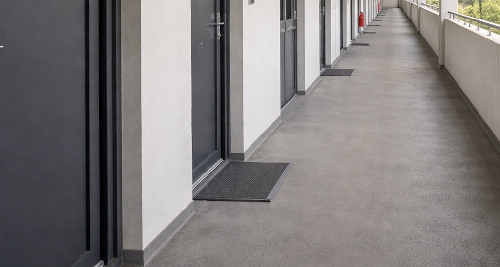 Lezersbrief: Van bloemen naar barak